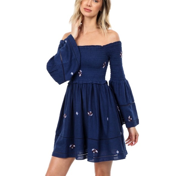 Free People Dresses & Skirts - Free People Large Dress - Off the Shoulder Style